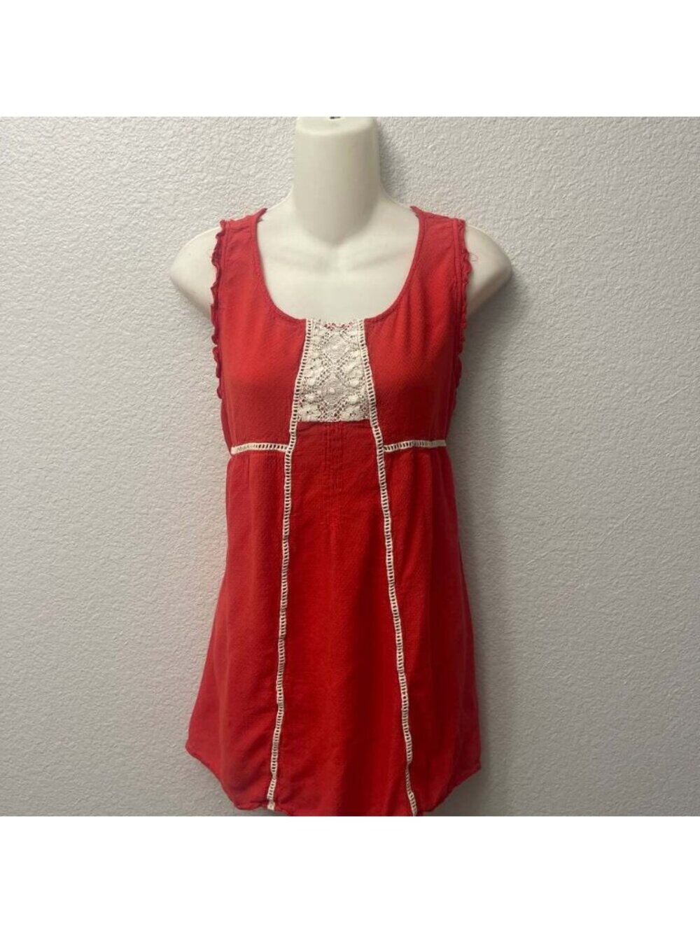 Red Rust Crochet Lace Trim Sleeveless Boho Tunic Top - Picture 2 of 3